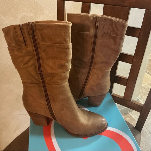 BareTraps Women's size 9 Auburn Cheyenne Mid Calf Heeled Boots - Picture 9 of 16
